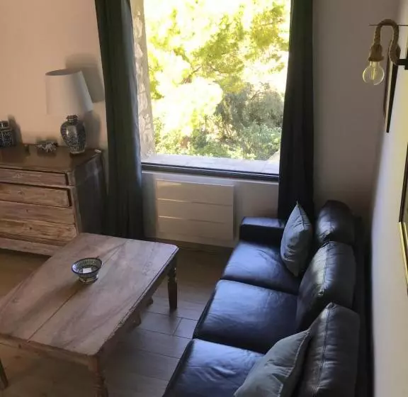 Aamiaismajoitus (B&B) L Ostalada