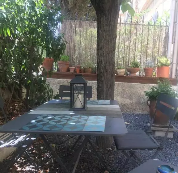 Aamiaismajoitus (B&B) L Ostalada