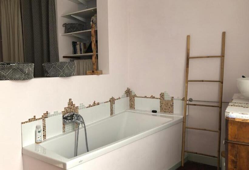 민박 La Galerie Du Port