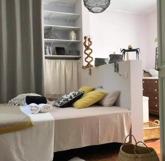 Aamiaismajoitus (B&B) La Galerie Du Port