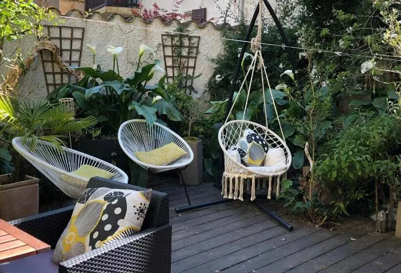 Aamiaismajoitus (B&B) La Galerie Du Port