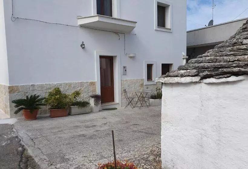 تختخواب و صبحانه Mamapulia Home