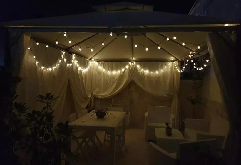 تختخواب و صبحانه Mamapulia Home