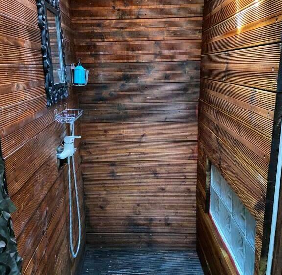 مبيت وإفطار Jacuzzi Privé Chambre Et Table D Hotes