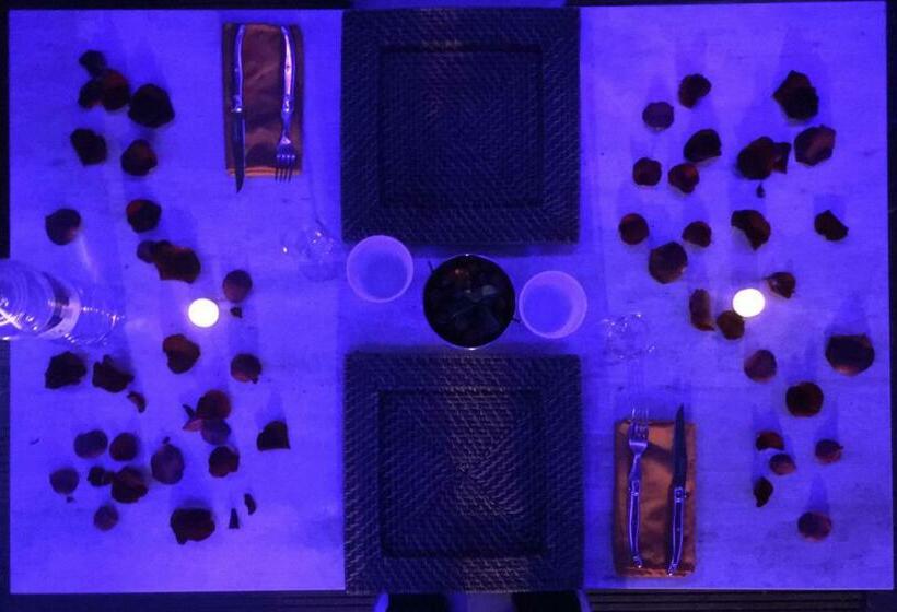 مبيت وإفطار Jacuzzi Privé Chambre Et Table D Hotes