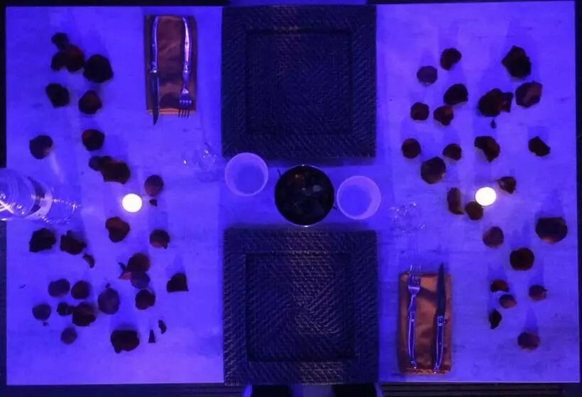 Aamiaismajoitus (B&B) Jacuzzi Privé Chambre Et Table D Hotes