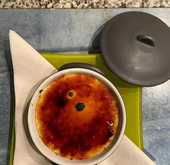 Aamiaismajoitus (B&B) Jacuzzi Privé Chambre Et Table D Hotes