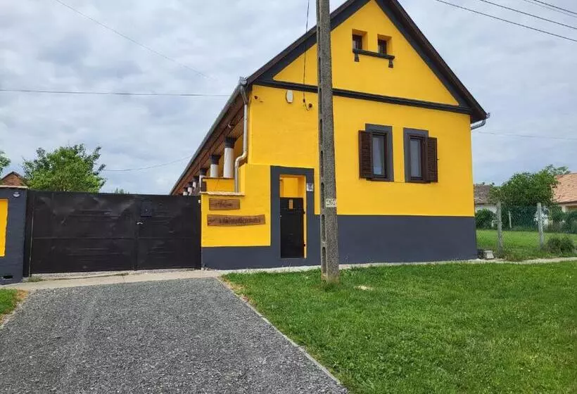 Majatalo Panzio A Mi Paradicsomunk