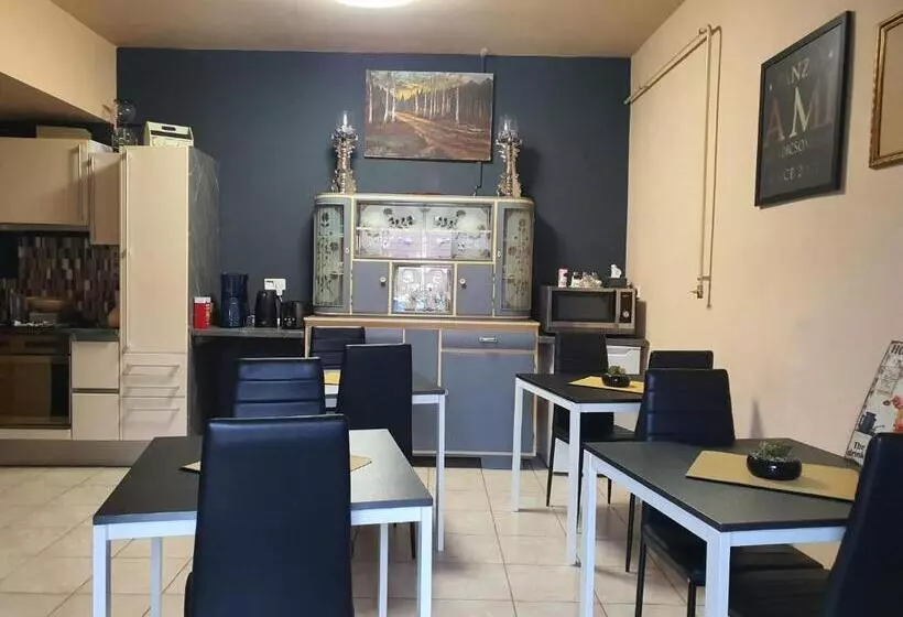 Majatalo Panzio A Mi Paradicsomunk