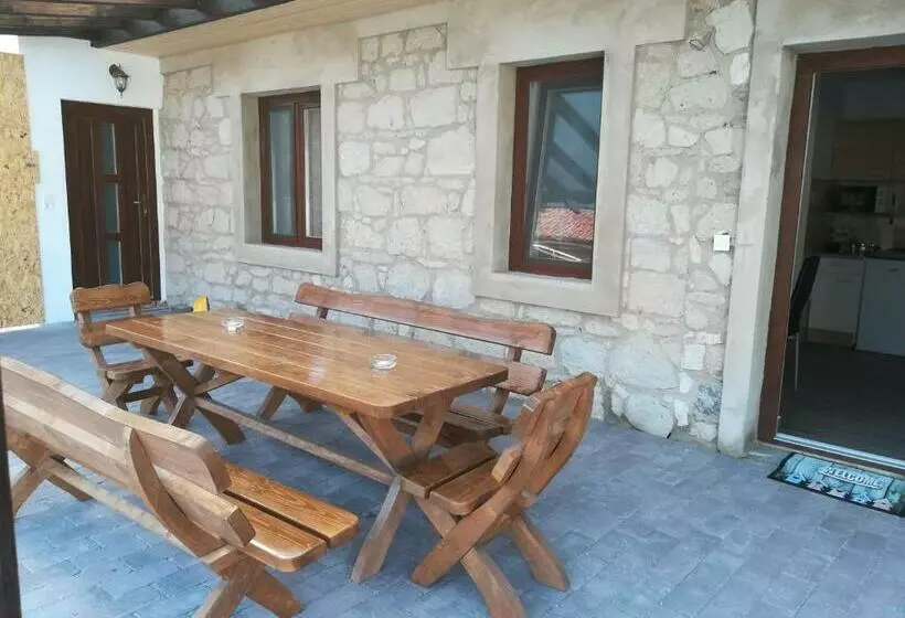 Majatalo Cinege Vendégház