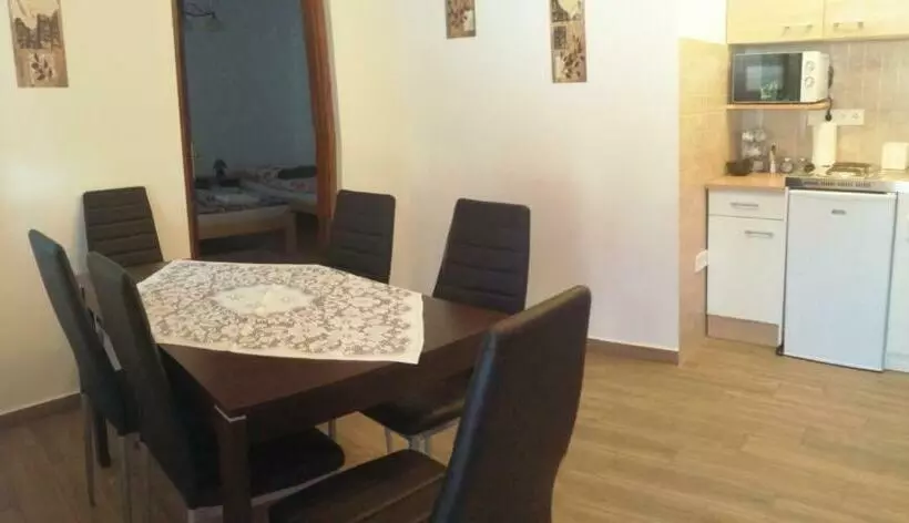 Majatalo Cinege Vendégház