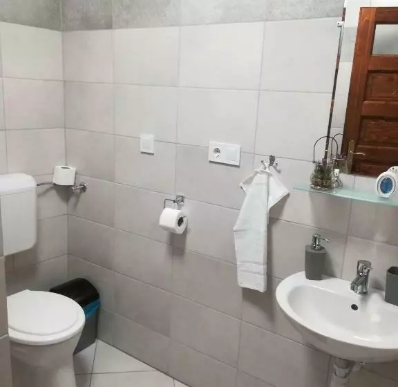 Majatalo Cinege Vendégház