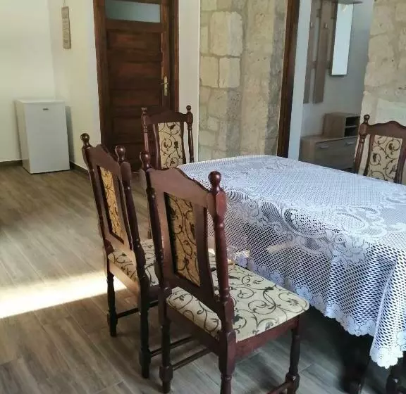 Majatalo Cinege Vendégház