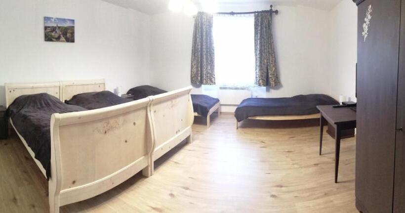 פנסיון Cinege Vendégház