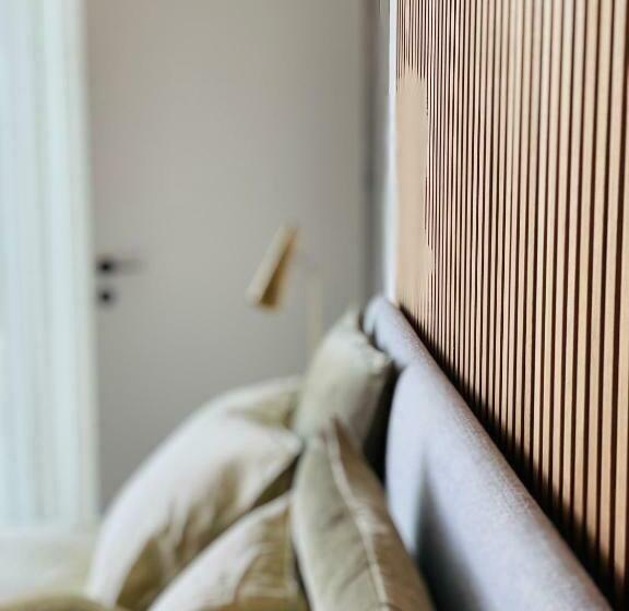 تختخواب و صبحانه Lit De Clémot