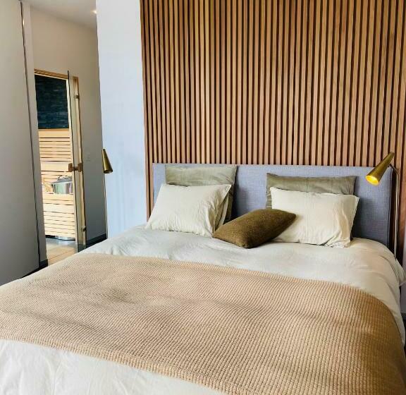 تختخواب و صبحانه Lit De Clémot