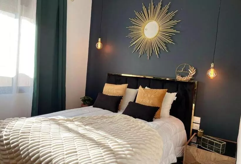 تختخواب و صبحانه O Deux Cèdres