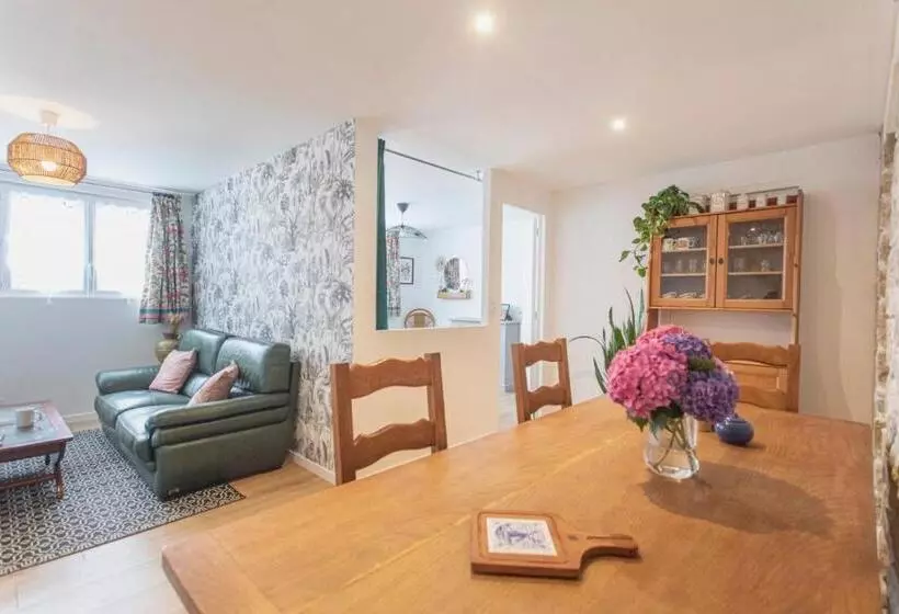 La Bellevue Bréville   B&b