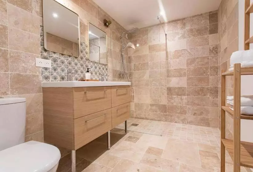 La Bellevue Bréville   B&b