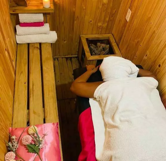 پانسیون Airport Doozy Guest House