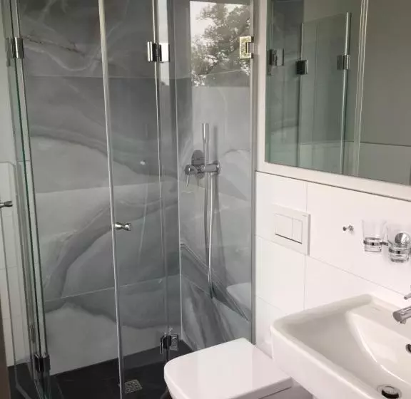 پانسیون Bei Meyers   Leipzig Neue Messe