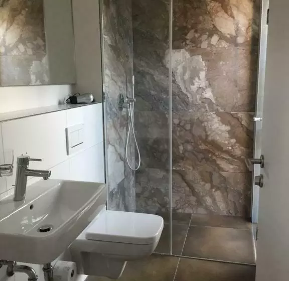 پانسیون Bei Meyers   Leipzig Neue Messe