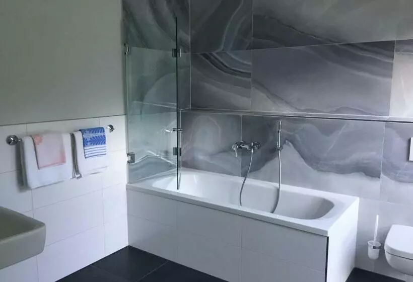 پانسیون Bei Meyers   Leipzig Neue Messe