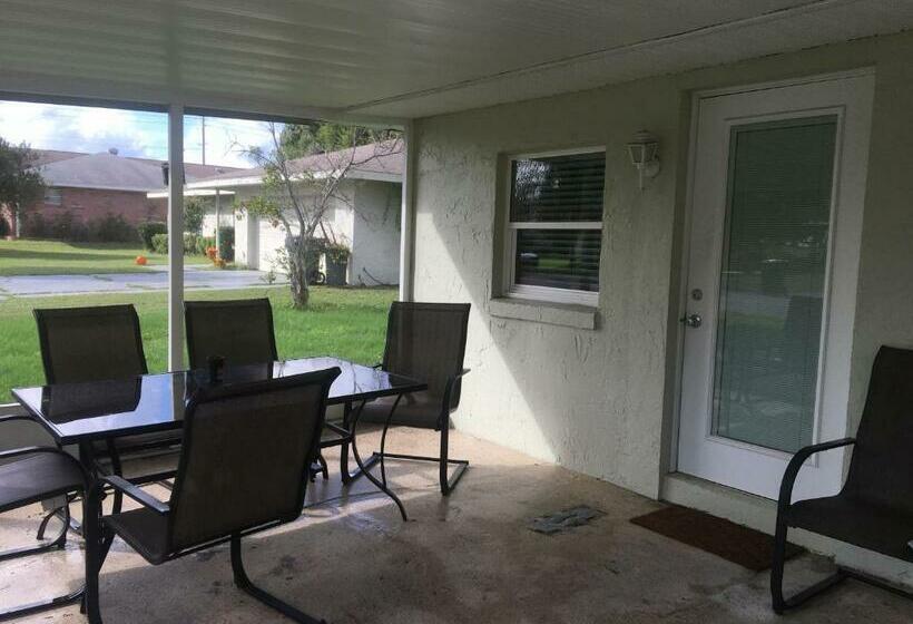 Pansiyon Private Entrance 1 Bd Guest Suite In Cypress Gardens Near Legoland