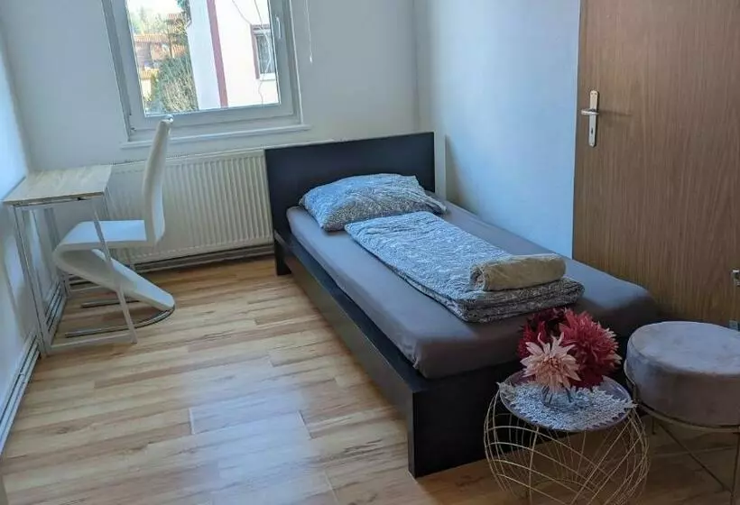 ペンション Single Room Near The Black Forest