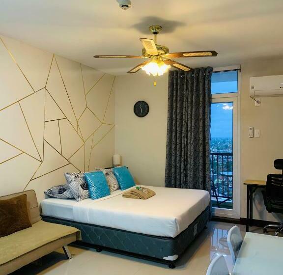 Quayside Condo Near Airport