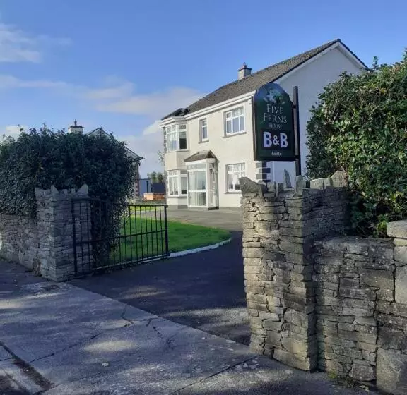 Aamiaismajoitus (B&B) Five Ferns House
