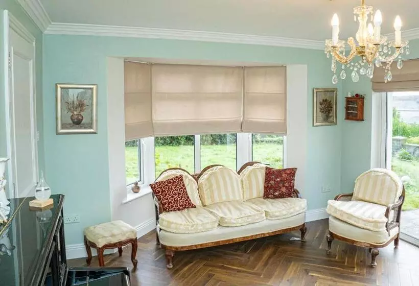 Aamiaismajoitus (B&B) Five Ferns House