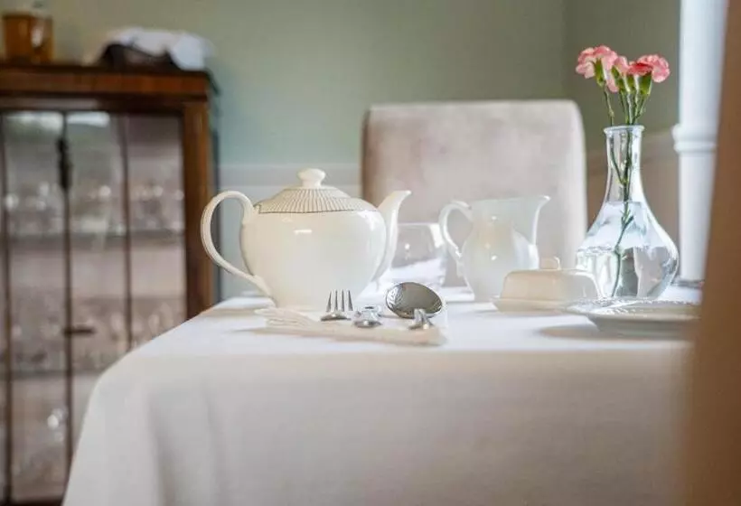 Aamiaismajoitus (B&B) Five Ferns House