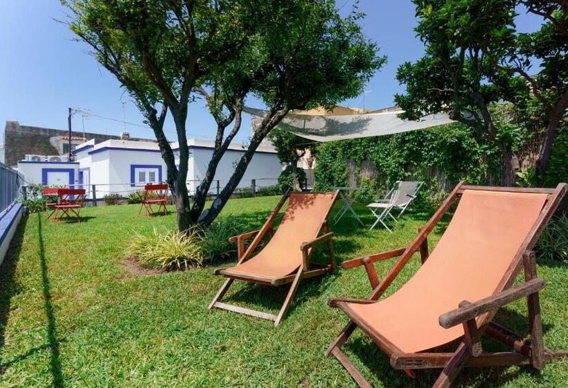 تختخواب و صبحانه Poseidonia Rooms