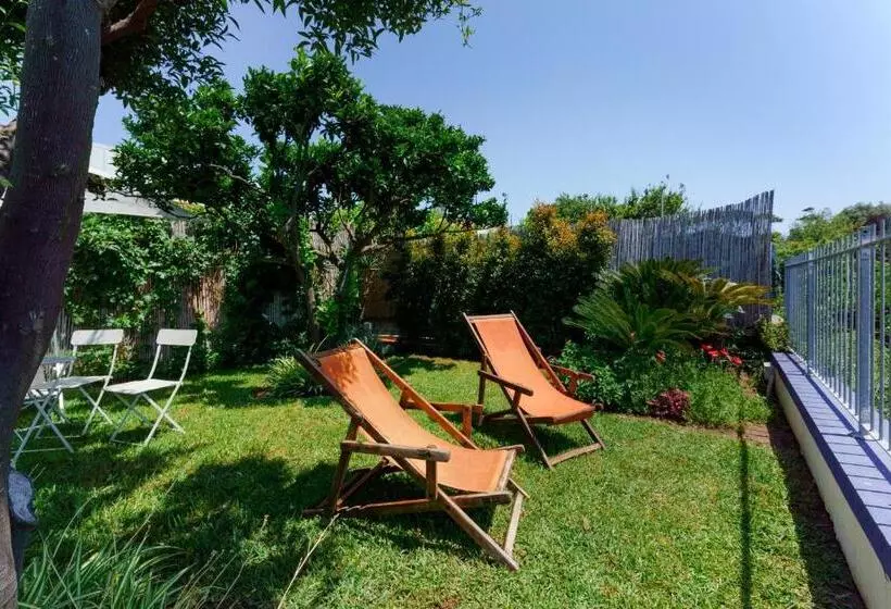 Aamiaismajoitus (B&B) Poseidonia Rooms