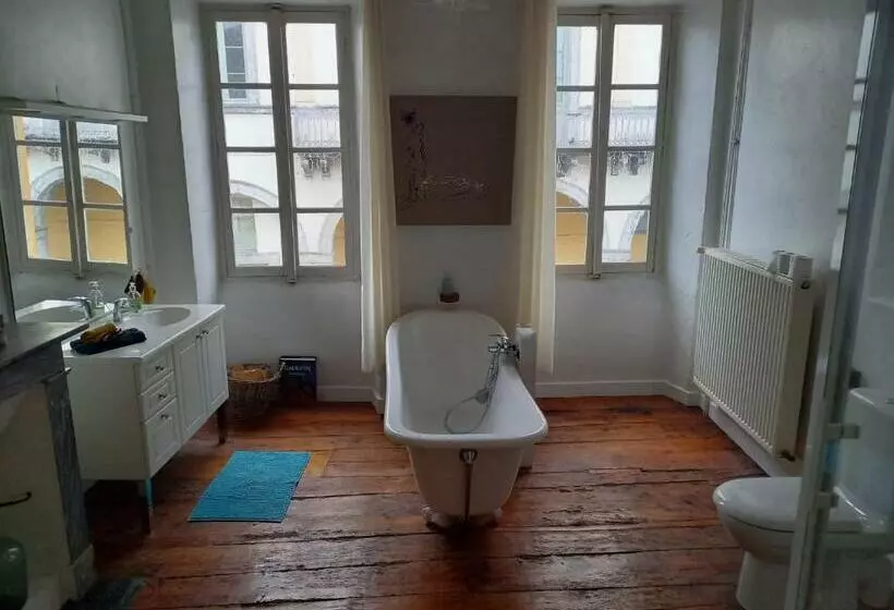 Aamiaismajoitus (B&B) Villa Imaginaire