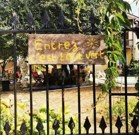 Aamiaismajoitus (B&B) Villa Imaginaire