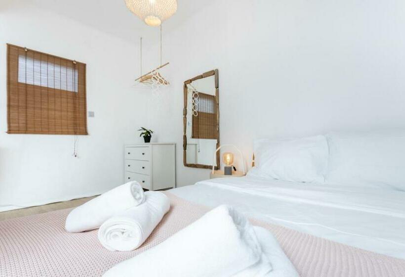 بنسيون Boho Bispo