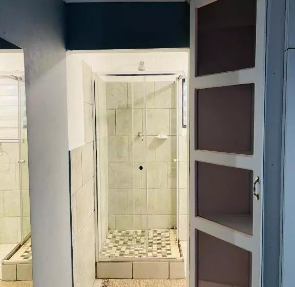 پانسیون Host Hub Guest House