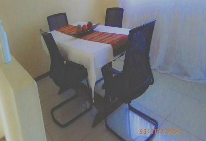 פנסיון Imimangaliso Guest House