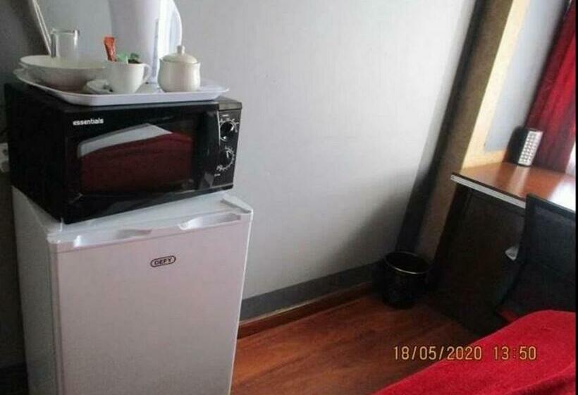 פנסיון Imimangaliso Guest House