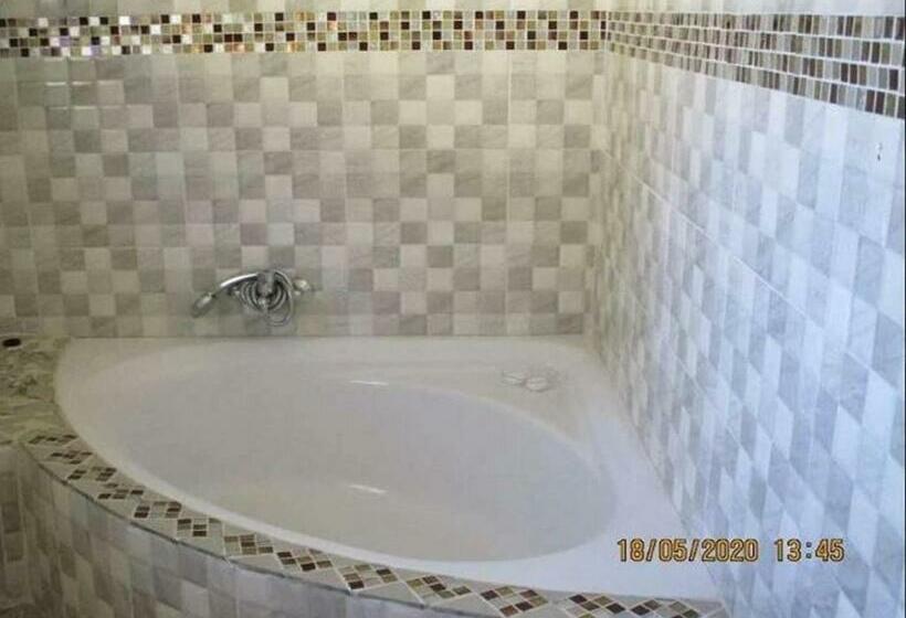 פנסיון Imimangaliso Guest House