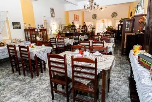 ペンション Pousada Oca Porã