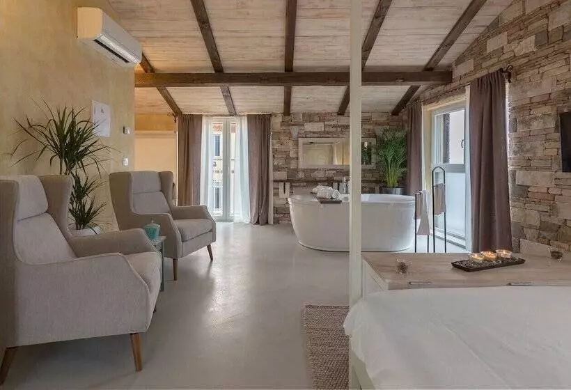 هاستل Stara šola   Oleander Resort