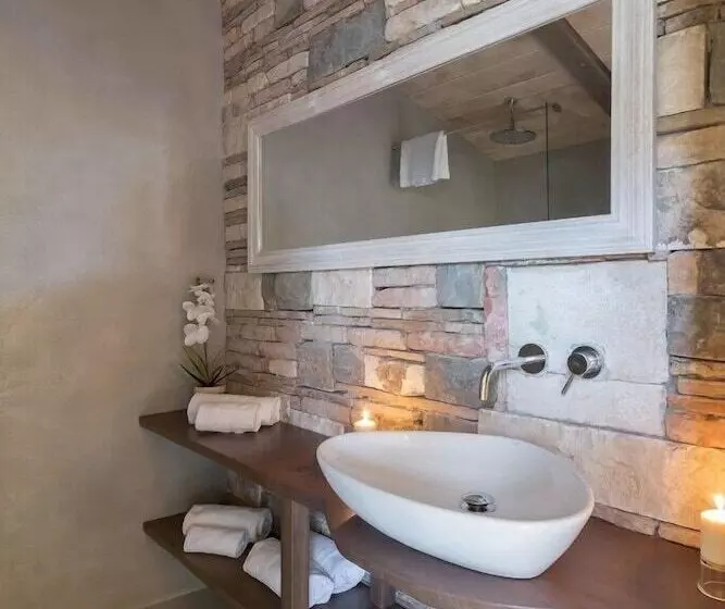 هاستل Stara šola   Oleander Resort