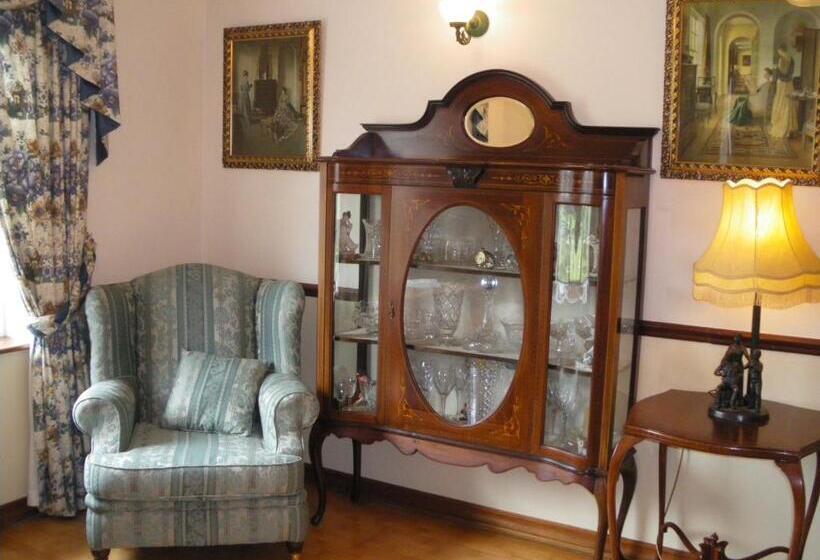 مبيت وإفطار Redwood