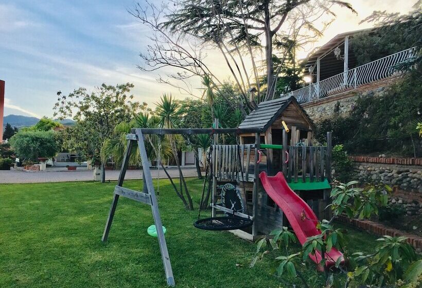 مبيت وإفطار Villa Scilla E Cariddi