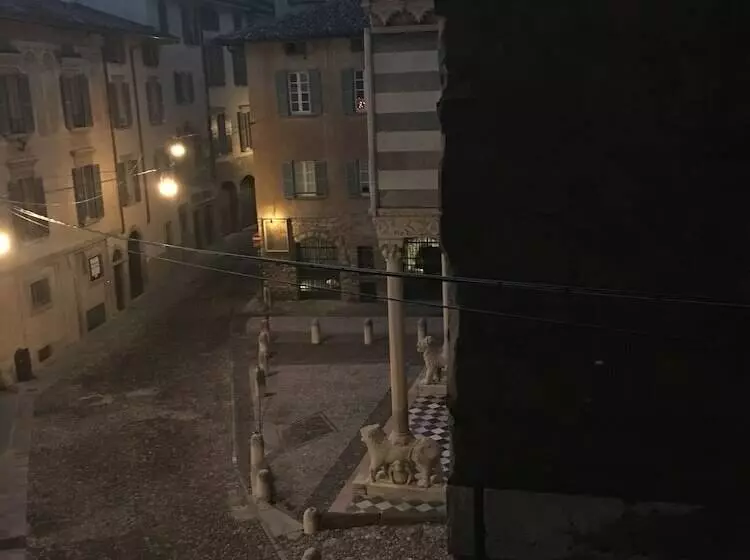 Casa Mario Lupo Apartments And Rooms