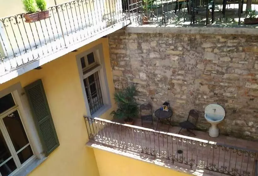 Casa Mario Lupo Apartments And Rooms