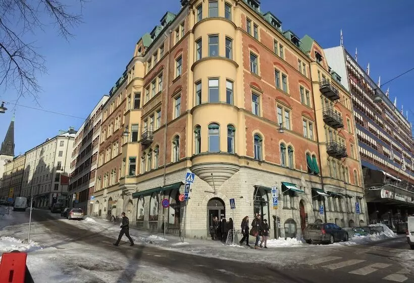 City Backpackers Hostel